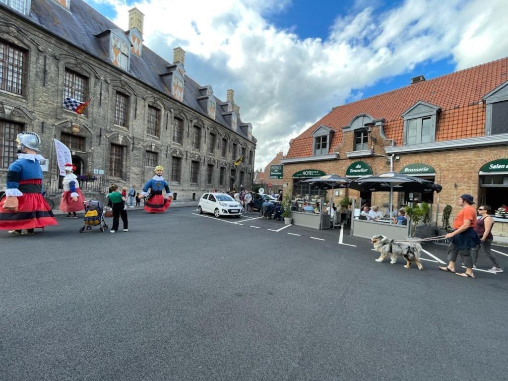 Hotel - Restaurant Au Tonnelier Bergues Buitenkant foto