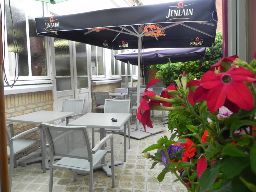 Hotel - Restaurant Au Tonnelier Bergues Buitenkant foto