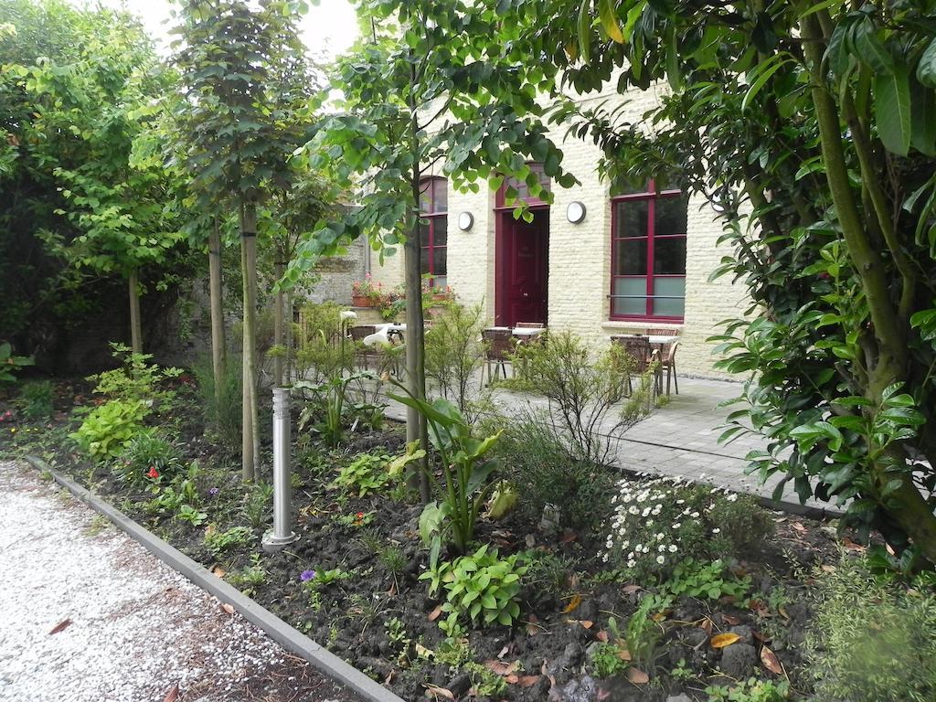Hotel - Restaurant Au Tonnelier Bergues Buitenkant foto