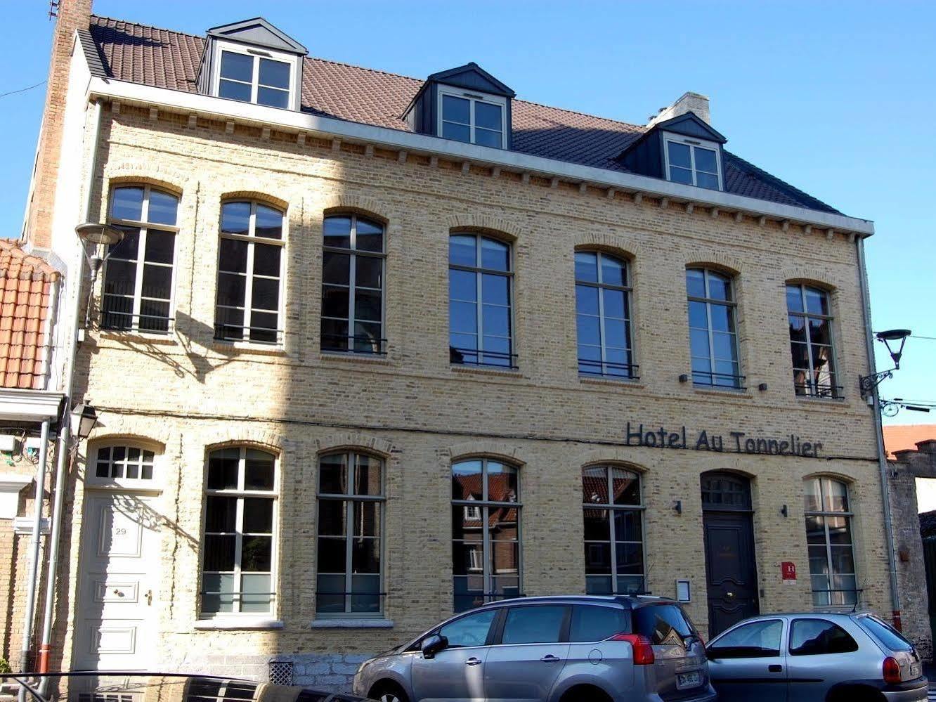 Hotel - Restaurant Au Tonnelier Bergues Buitenkant foto